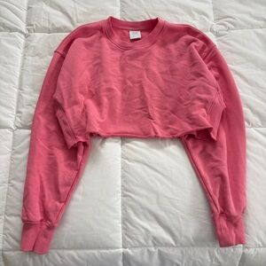 Pink Aritzia TNA Cropped Crewneck Size Small